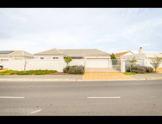 3 BEDROOM FREESTANDING SOLD IN SUNNINGDALE